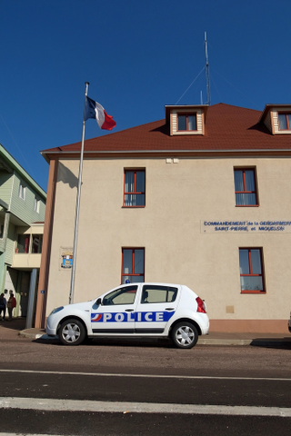 Illustration for article titled More pics of cars from St. Pierre & Miquelon